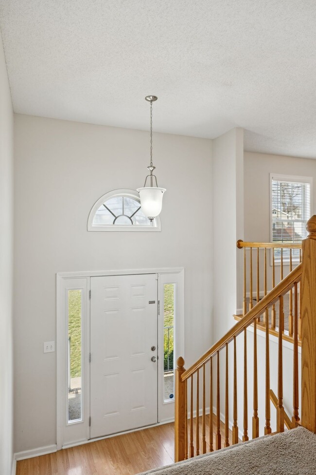 Building Photo - 1307 Bluebonnet Dr