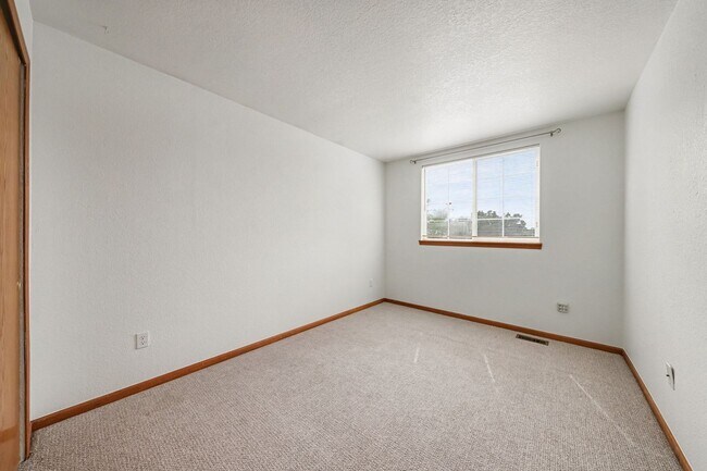 Building Photo - 2224 Water Blossom Ln