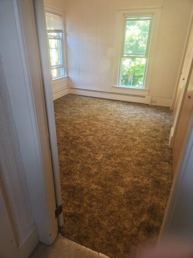 Building Photo - 319 N Warren Ave