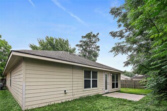 Building Photo - 5734 Wandering Creek Dr