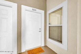 Building Photo - 7920 Merrill Rd