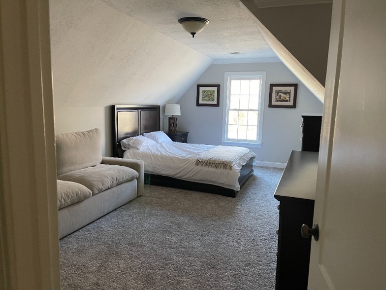 Building Photo - 2816 Steve Ikerd Dr NE