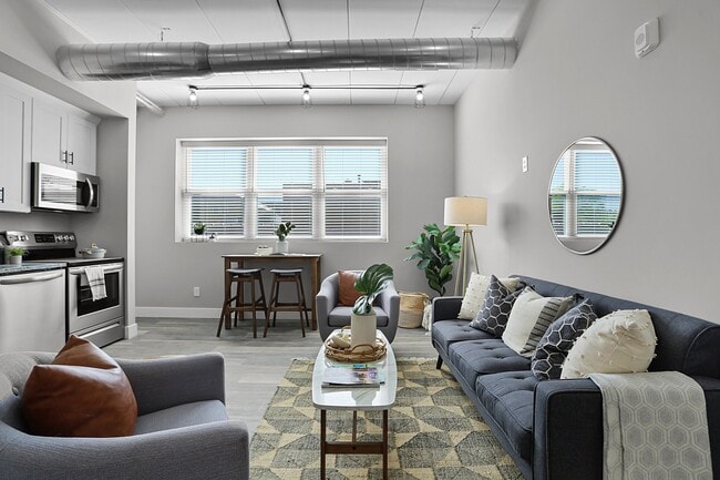 Building Photo - 3145 Lafayette Ave