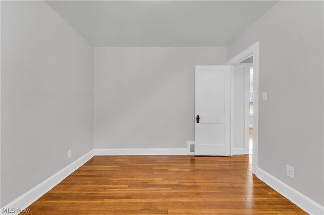 Building Photo - 3396 W 130th St