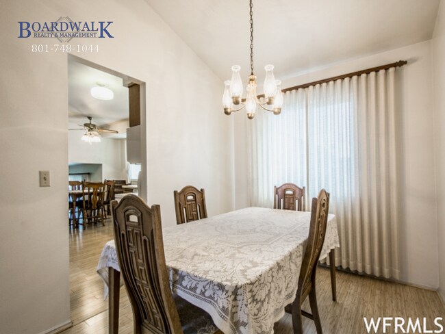 Building Photo - Updated 5-Bedroom Home in Sandy