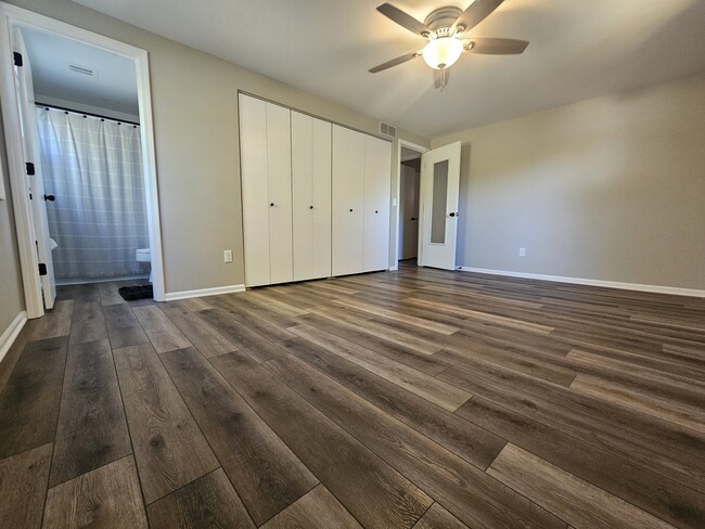 Building Photo - 3130 Bellshire Way