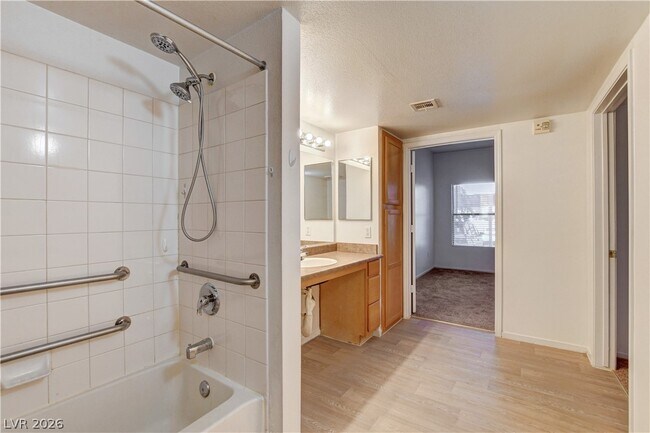 Building Photo - 45 Maleena Mesa St