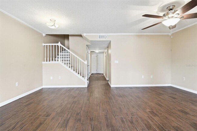 Building Photo - 2201 Coach House Blvd