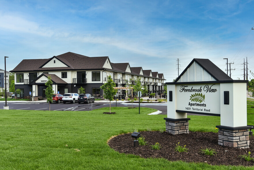 Primary Photo - Fernbrook View Apartments