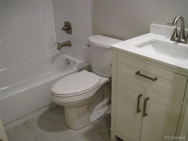 Building Photo - 1965 Dewhirst Dr