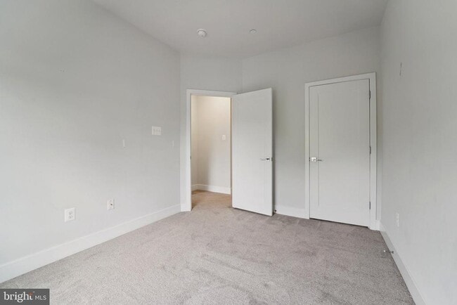 Building Photo - 7728 Lexington Ct