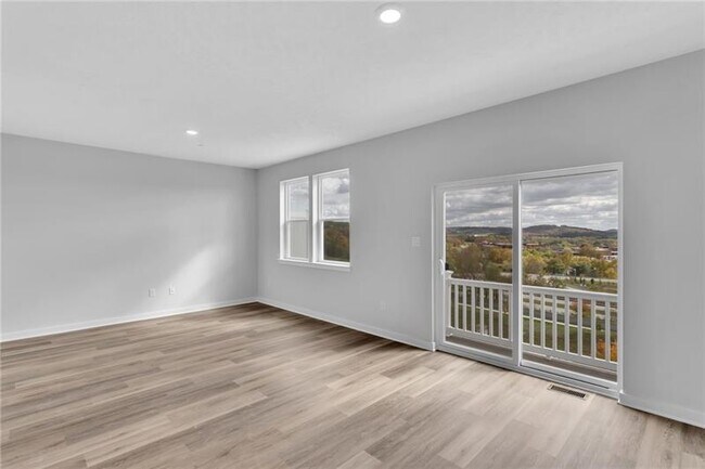 Building Photo - 130 Scotland Ln