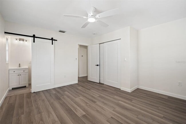 Building Photo - 662 Villa Grande Ave S