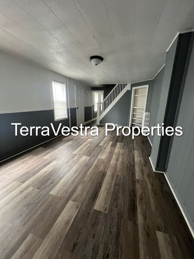 Building Photo - 3 bed single family in Salem. Eligible for...