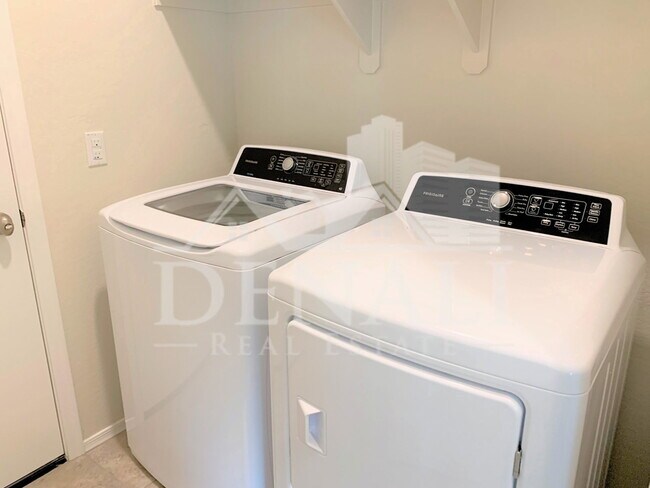 Building Photo - 36837 W Mediterranean Way