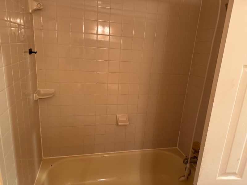 Building Photo - 15017 Oak Crest Ct