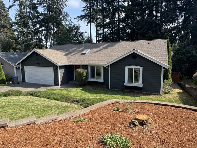 Building Photo - 1432 NW Island Lake Rd