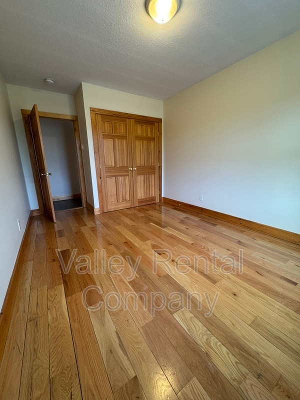 Building Photo - 46 Old Amherst Rd