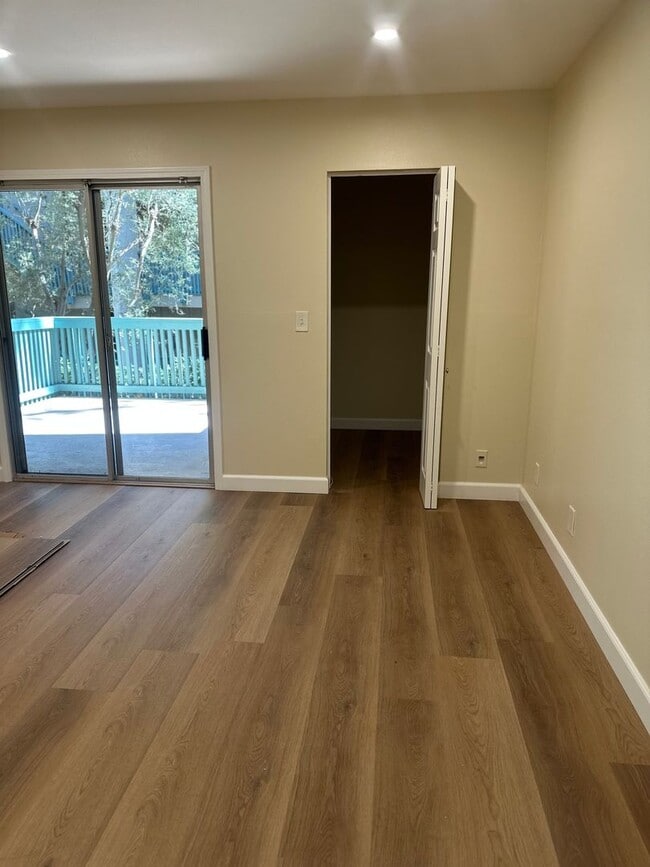 Building Photo - 576 N Bellflower Blvd