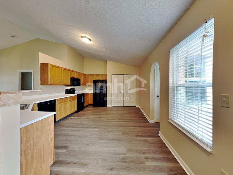 Building Photo - 5691 Levi Kramer Blvd