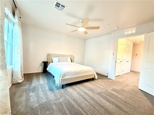 Building Photo - 6086 Lily Gdn St