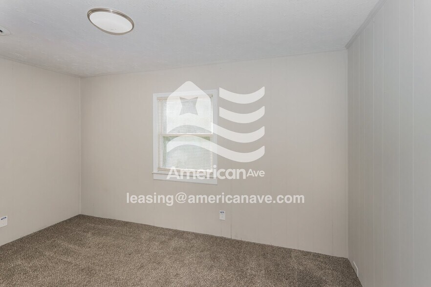 Building Photo - 1676 Hurley Cir