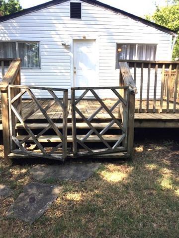 Building Photo - 4410 Bonham St