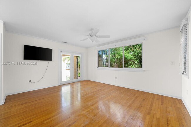 Building Photo - 2521 Inagua Ave