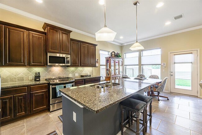 Building Photo - 16930 Makanda Dr