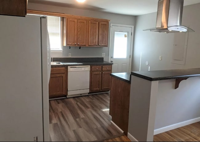 Building Photo - 1460 Snell Blvd