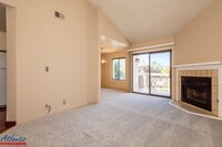 Building Photo - Sunburst Community | Condo | Garage | Balcony