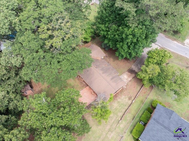 Building Photo - 308 Juniper Rd