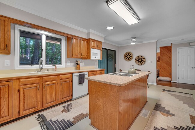 Building Photo - A Custom Home in Linkhorn Cove - 1-Acre Wo...