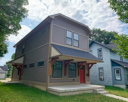 Building Photo - 142 Straight Ave SW