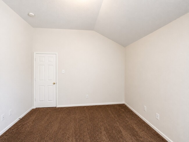 Building Photo - 20410 Nelva Park Ct