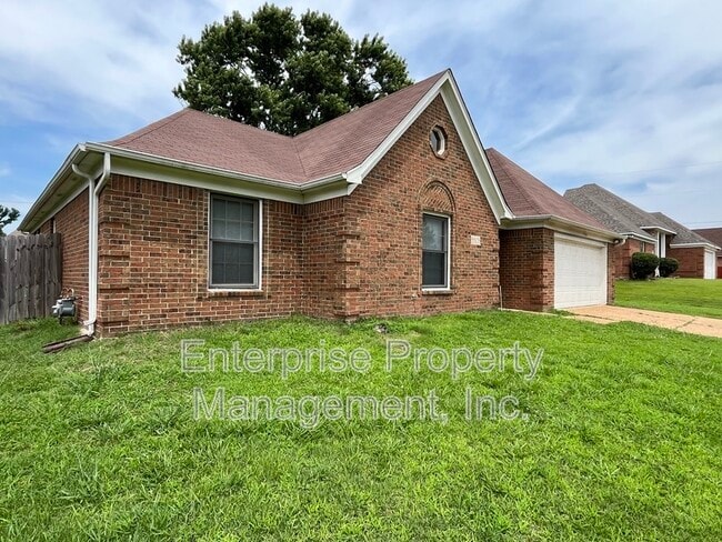 Building Photo - 5503 Kindle Creek Dr