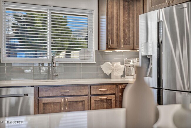 Building Photo - 13785 Kewanna Trail