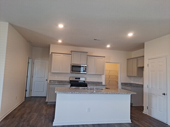 Building Photo - 7215 Jumping Jack Ln