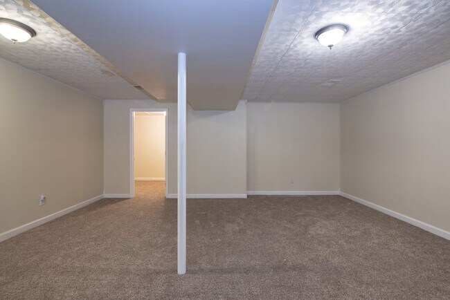 Building Photo - 426 Ridgecrest Rd