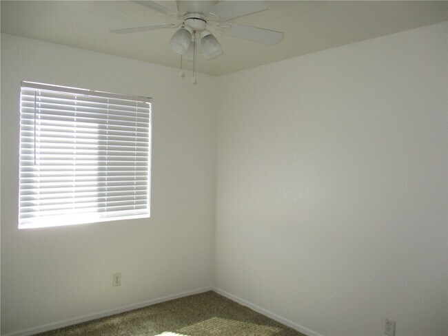 Building Photo - 2801 Paloma Senda