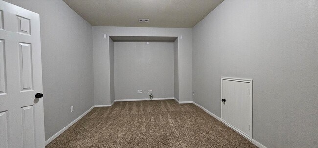 Building Photo - 6027 Turner Shadow Ln