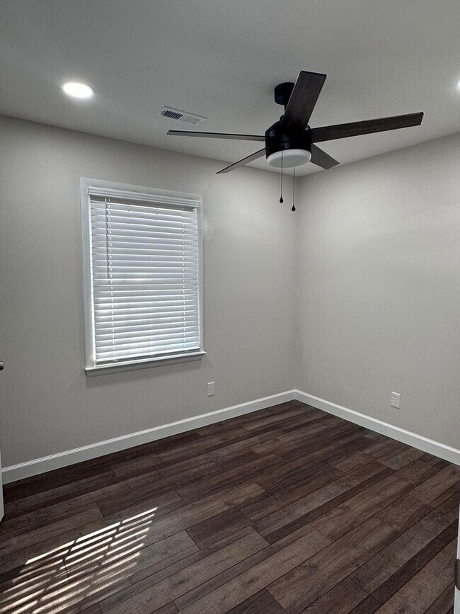 Building Photo - 3710 Cherry Blossom Ln