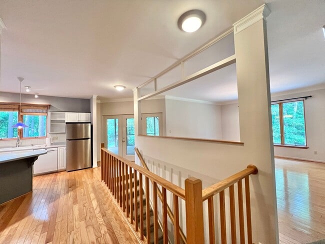 Building Photo - 3005 Hickory Tree Pl