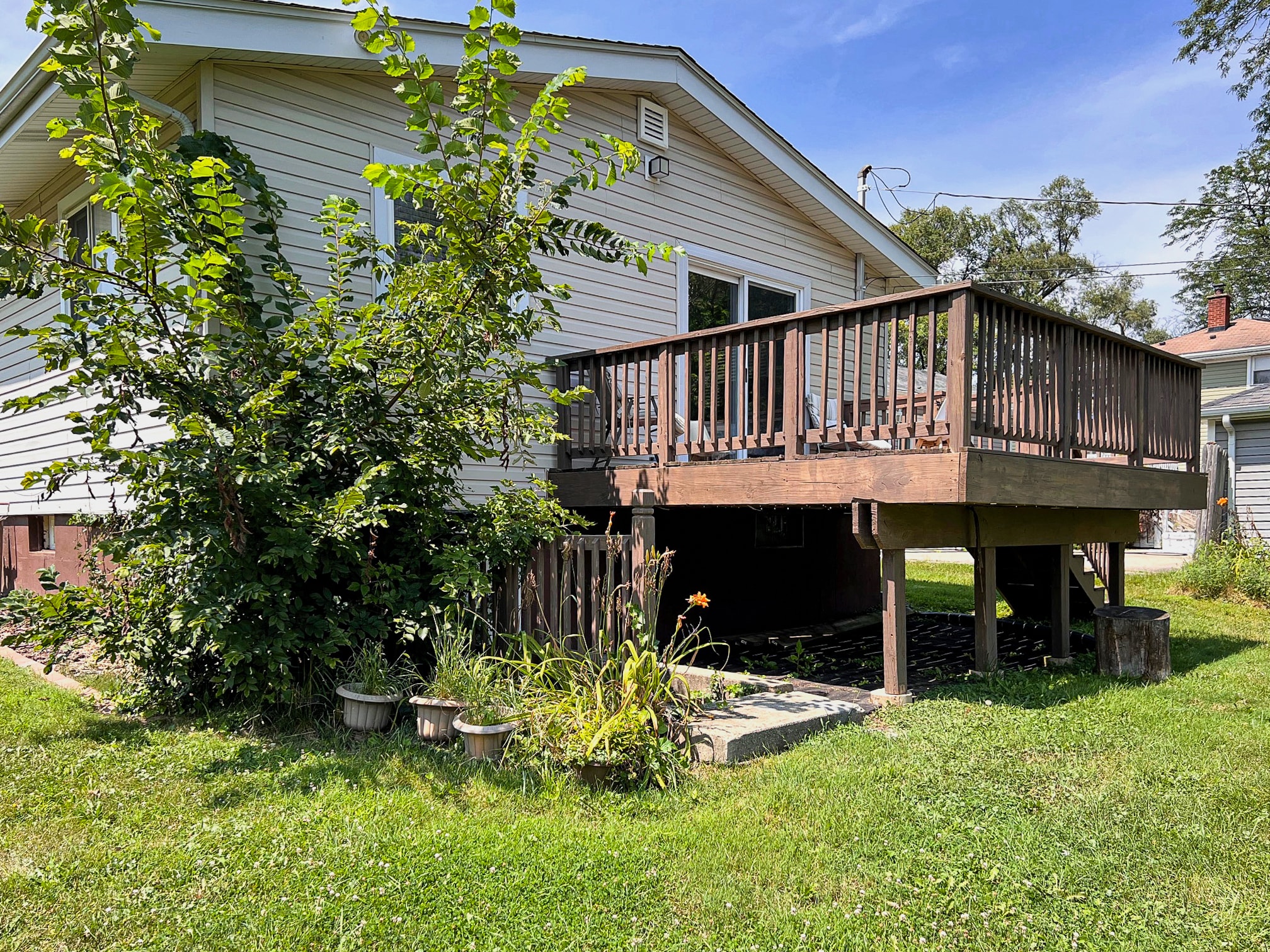 Building Photo - 5639 Main St