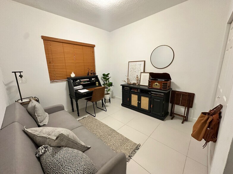 3rd Bedroom - 269 SE 32nd Ave