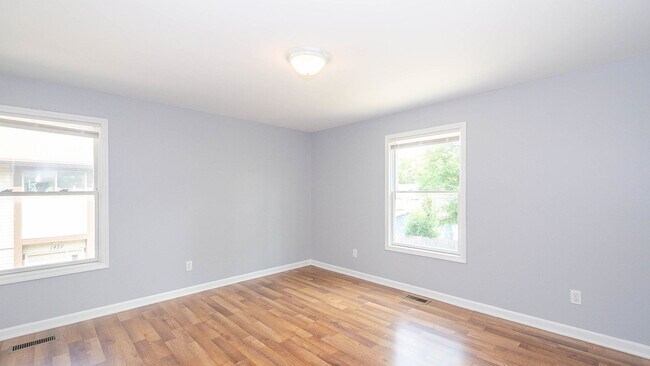 Building Photo - 1441 S State St