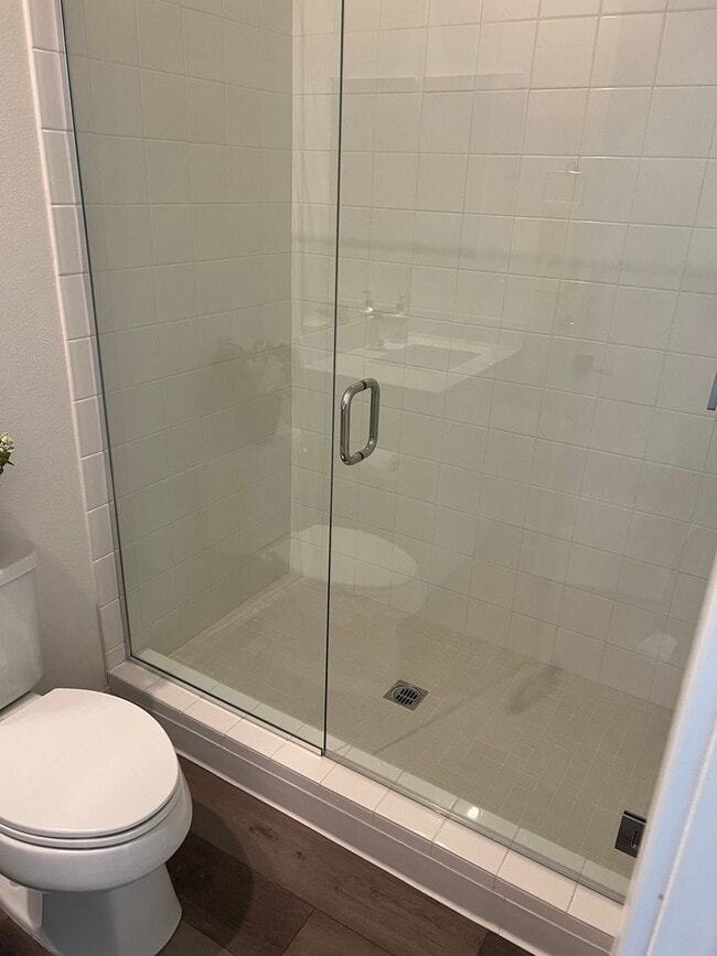 Building Photo - Spacious 4 Bedroom, 3.5 Bath Townhome in G...