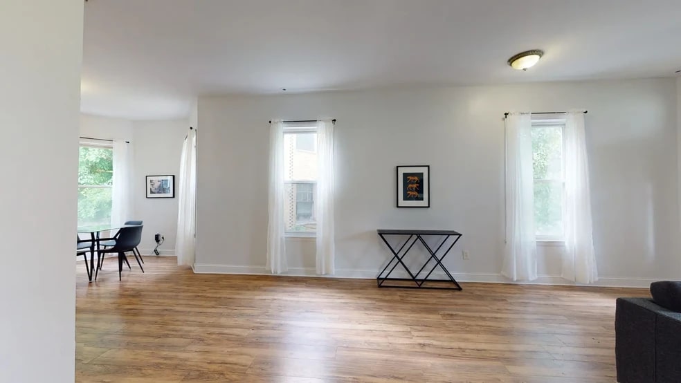 Main floor entry - 439 Park Rd NW