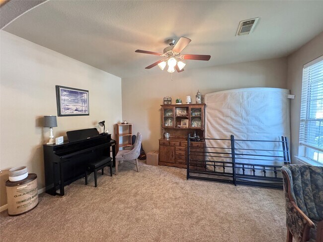 Building Photo - 6026 Starbrook Creek Dr