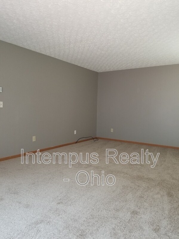 Building Photo - 5903 Brookmont Dr